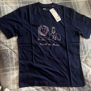 Uniqlo Navy Blue Graphic Tee plus gift